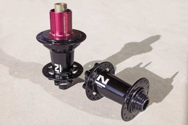 novatec boost hubs moyeux 12x148 boost plus pas cher montage roue à la carte +